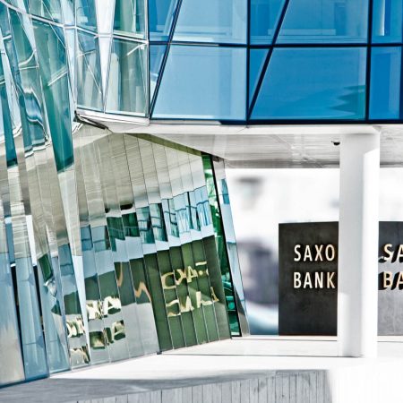 Saxo Bank Trading Volume Decline: Amidst Financial Challenges
