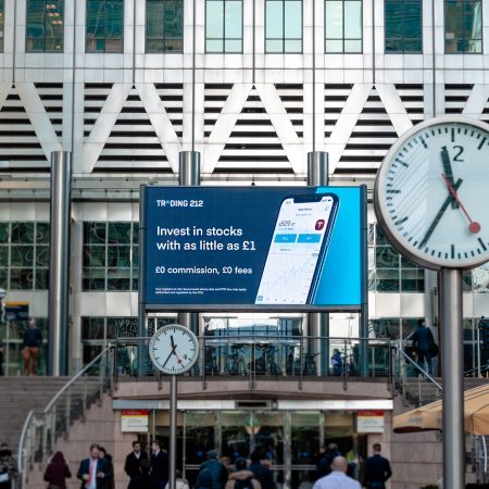 Trading 212 Revenue Diversification: Unveils Multi-Currency Cards