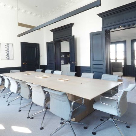 EBC Group Waives Commission and Swap Fees on US Stock and ETF CFDs